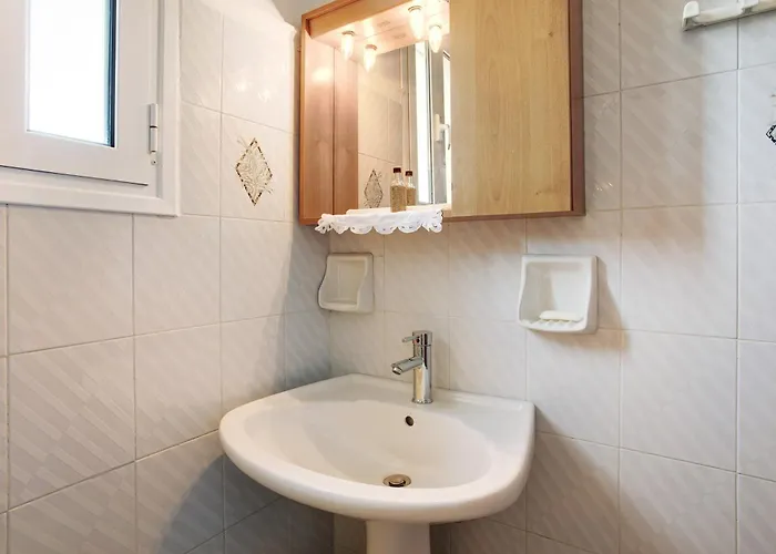 Areti Orfeas Apartment *